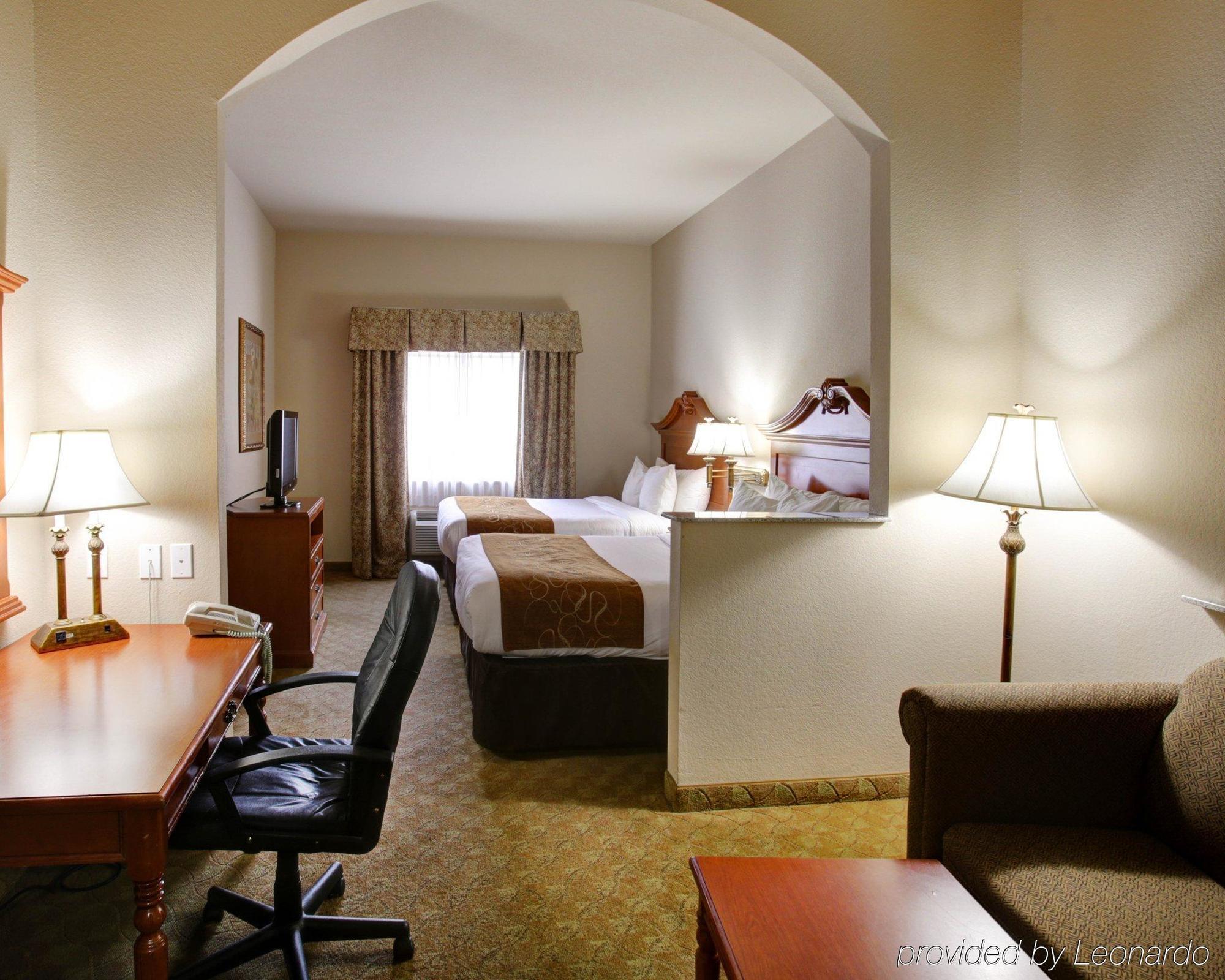 Comfort Suites Near Texas State University San Marcos Bagian luar foto